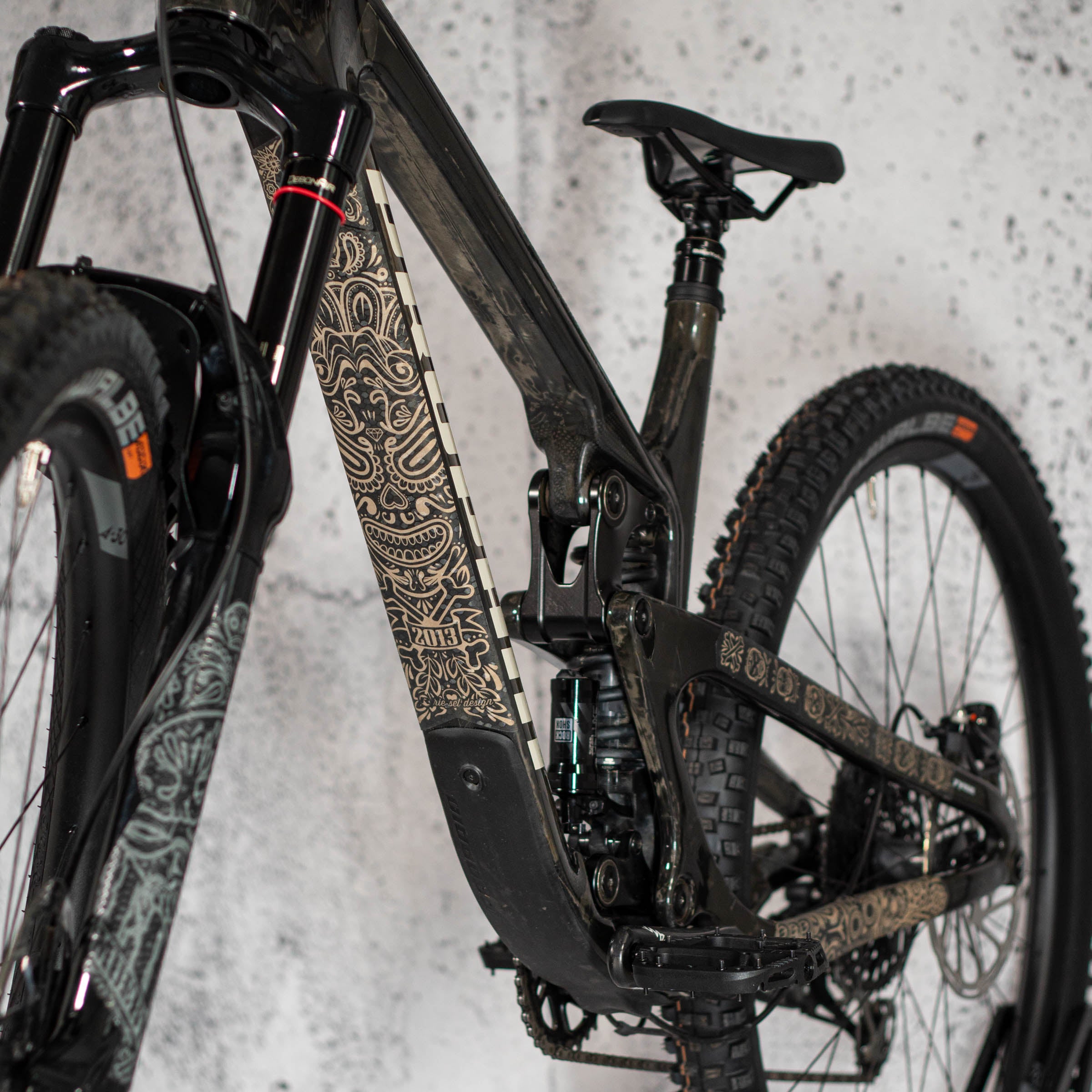 FRAME:TAPE 3000 LOS MUERTOS GOLD