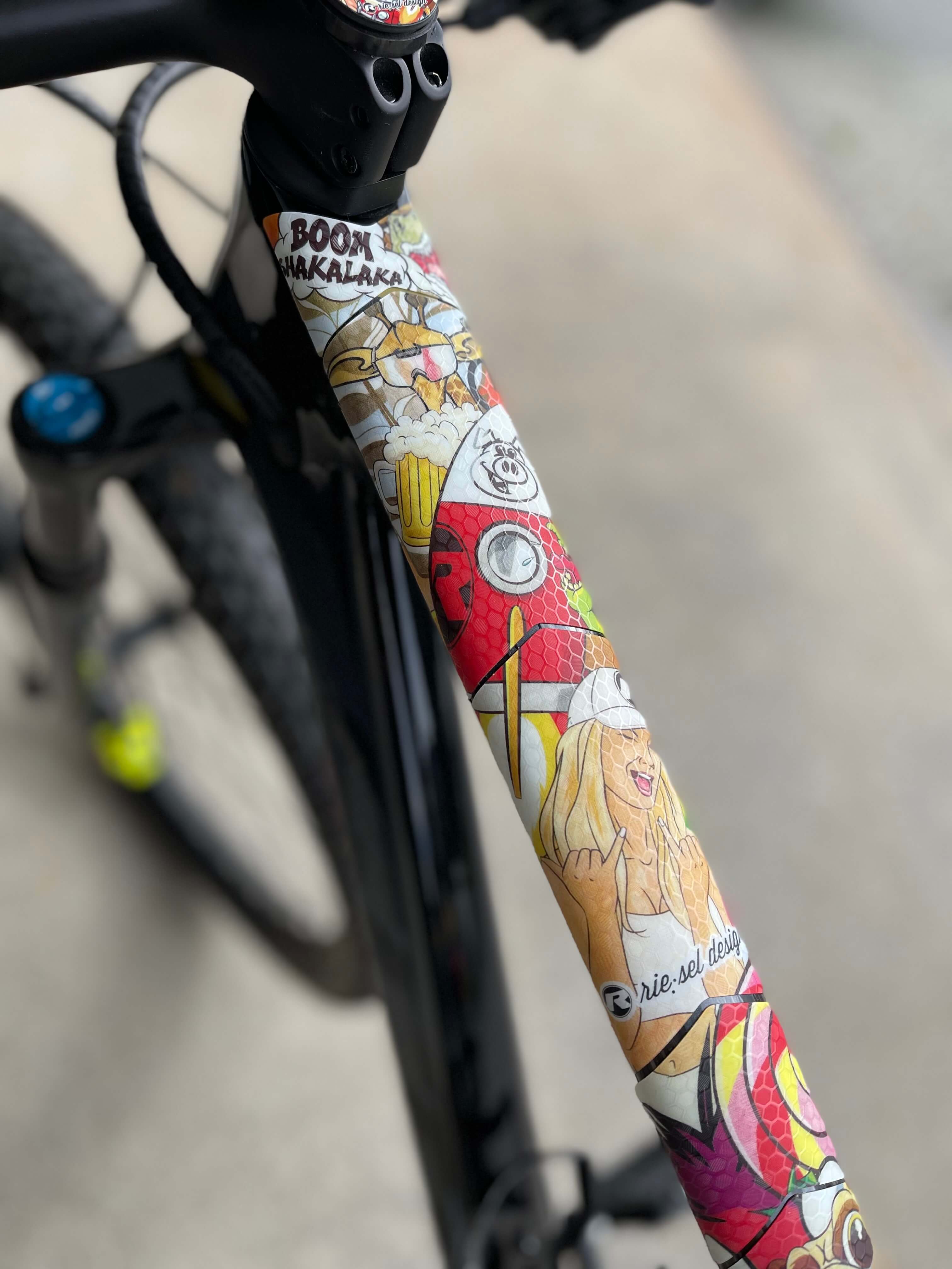 FRAME:TAPE 3000 STICKERBOMB EYECATCHER