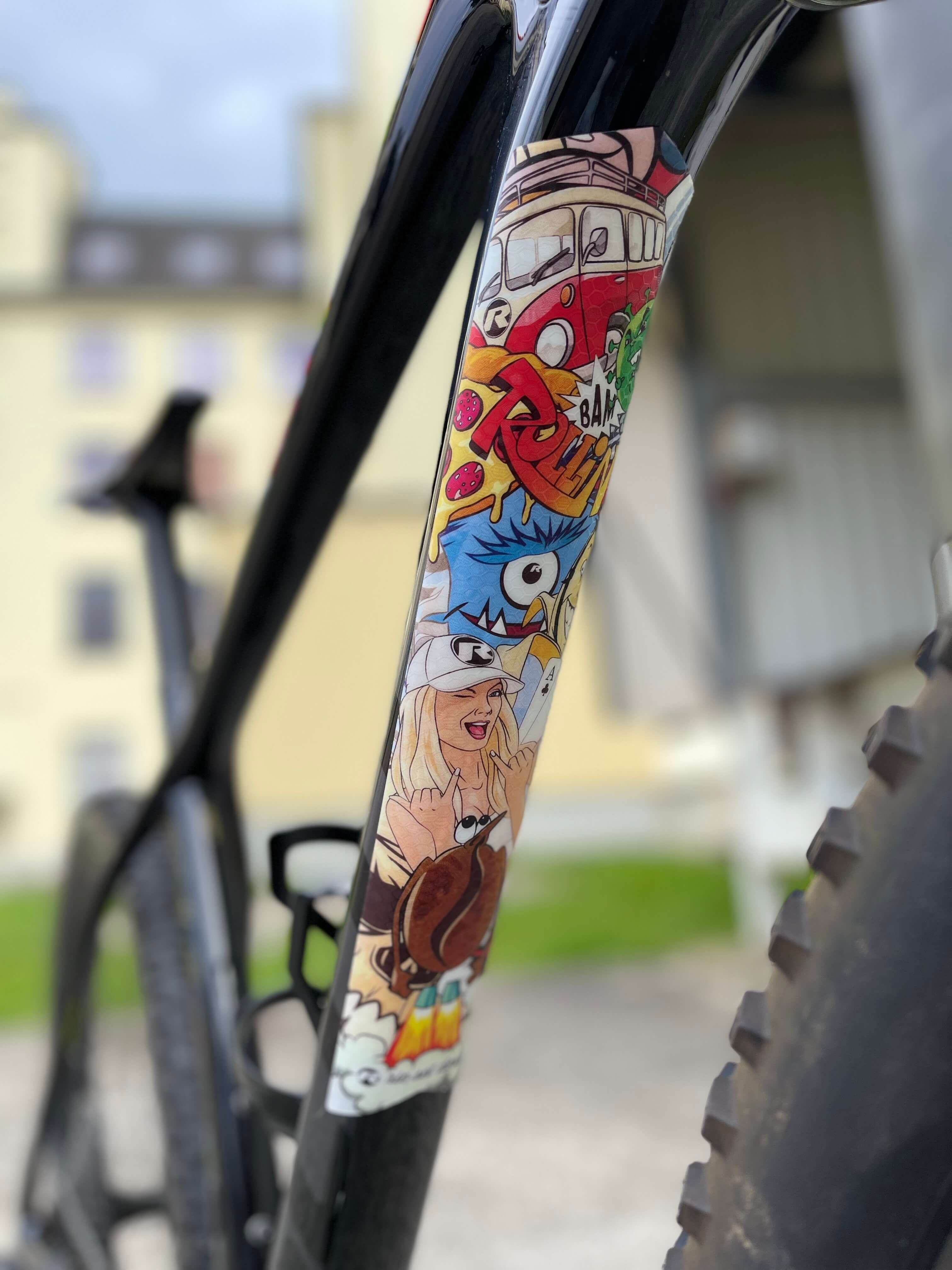 FRAME:TAPE 3000 STICKERBOMB EYECATCHER
