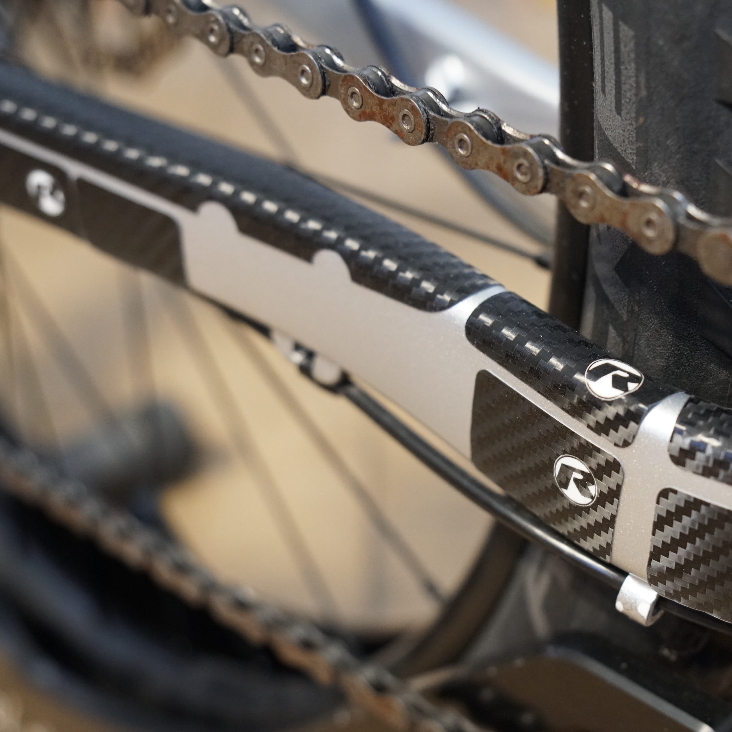 RIESEL CHAIN:GUARD SET STEALTH