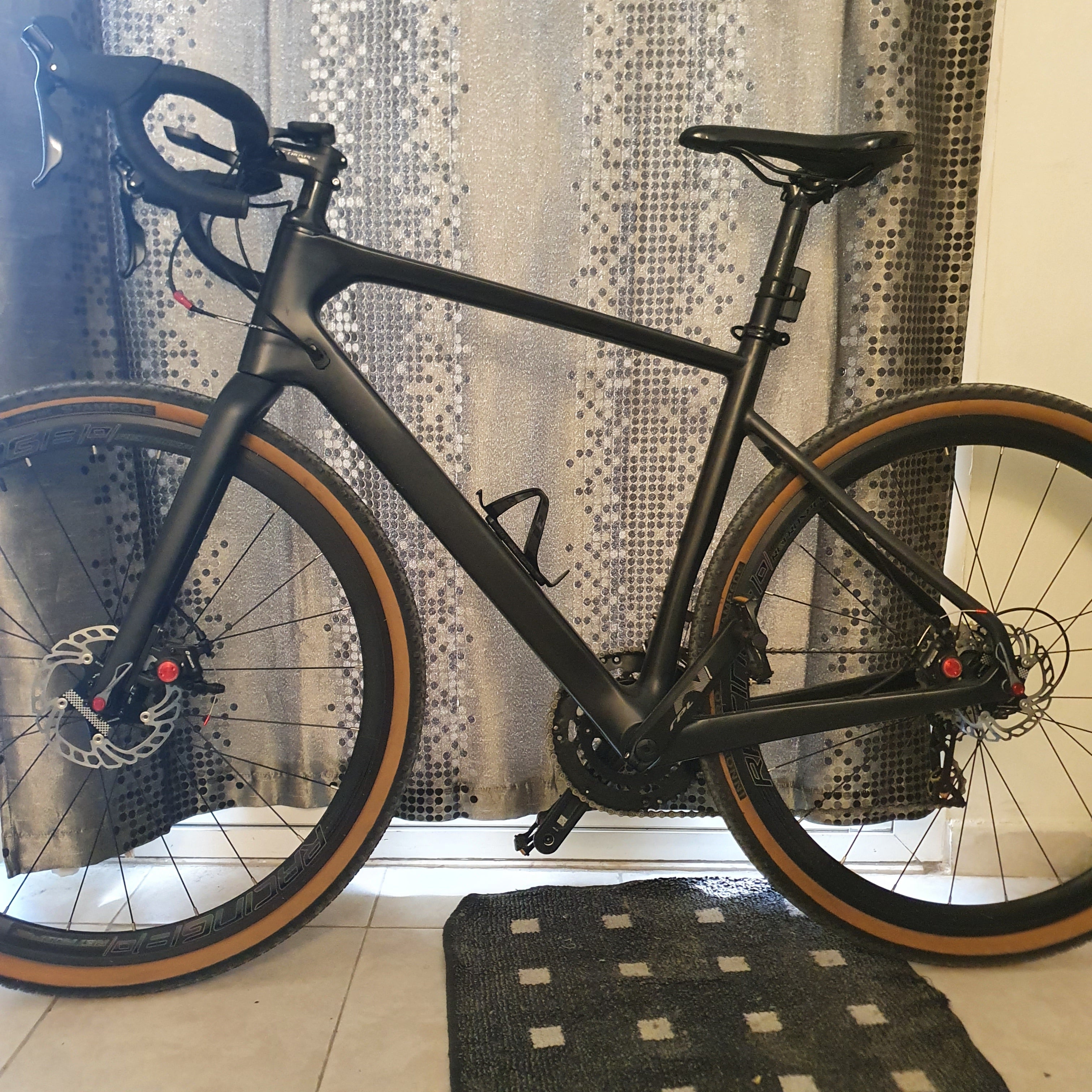 Twitter Gravel Bike Matt Black No decals cycle2cycleuae