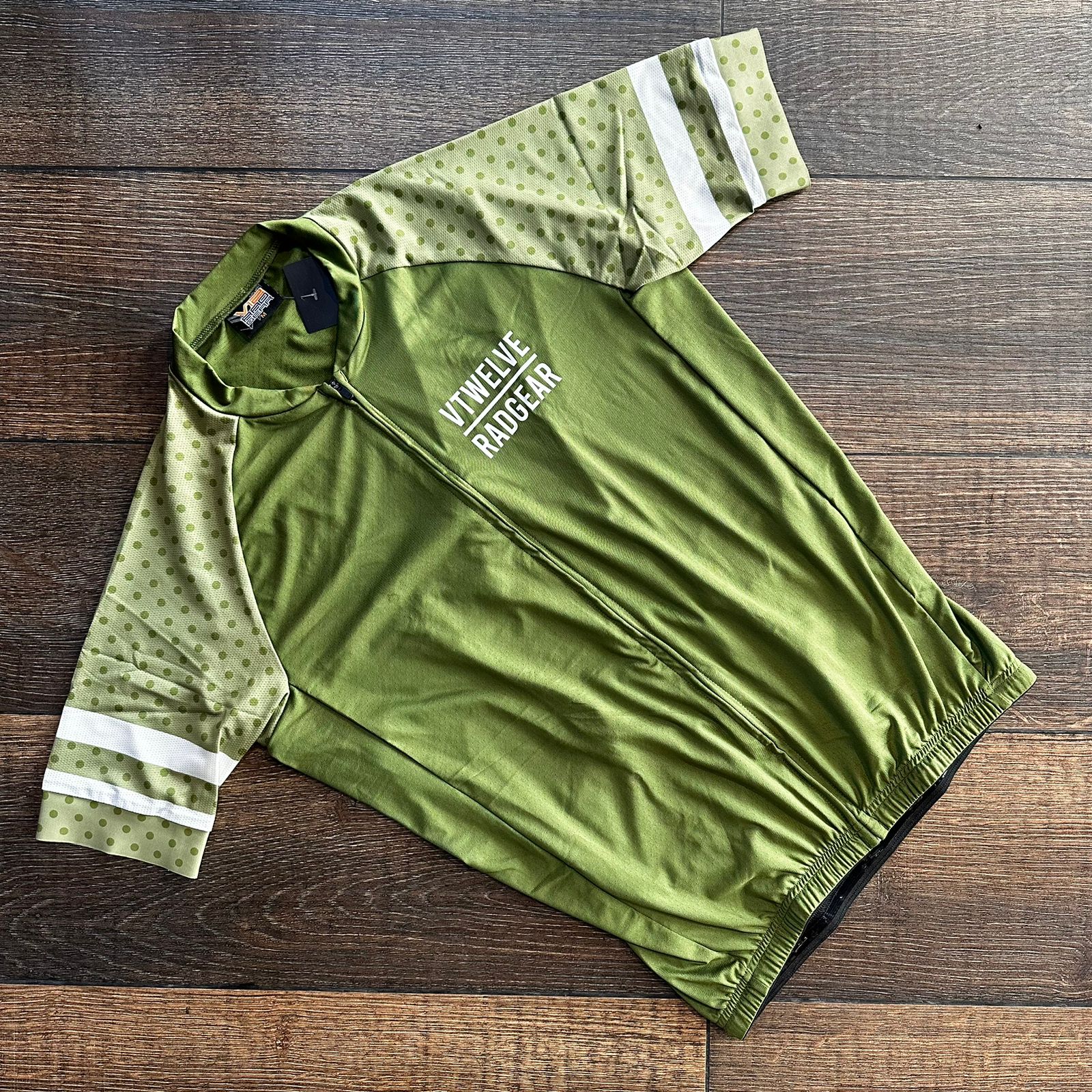 V12 Cruiser XC Jersey cycle2cycleuae