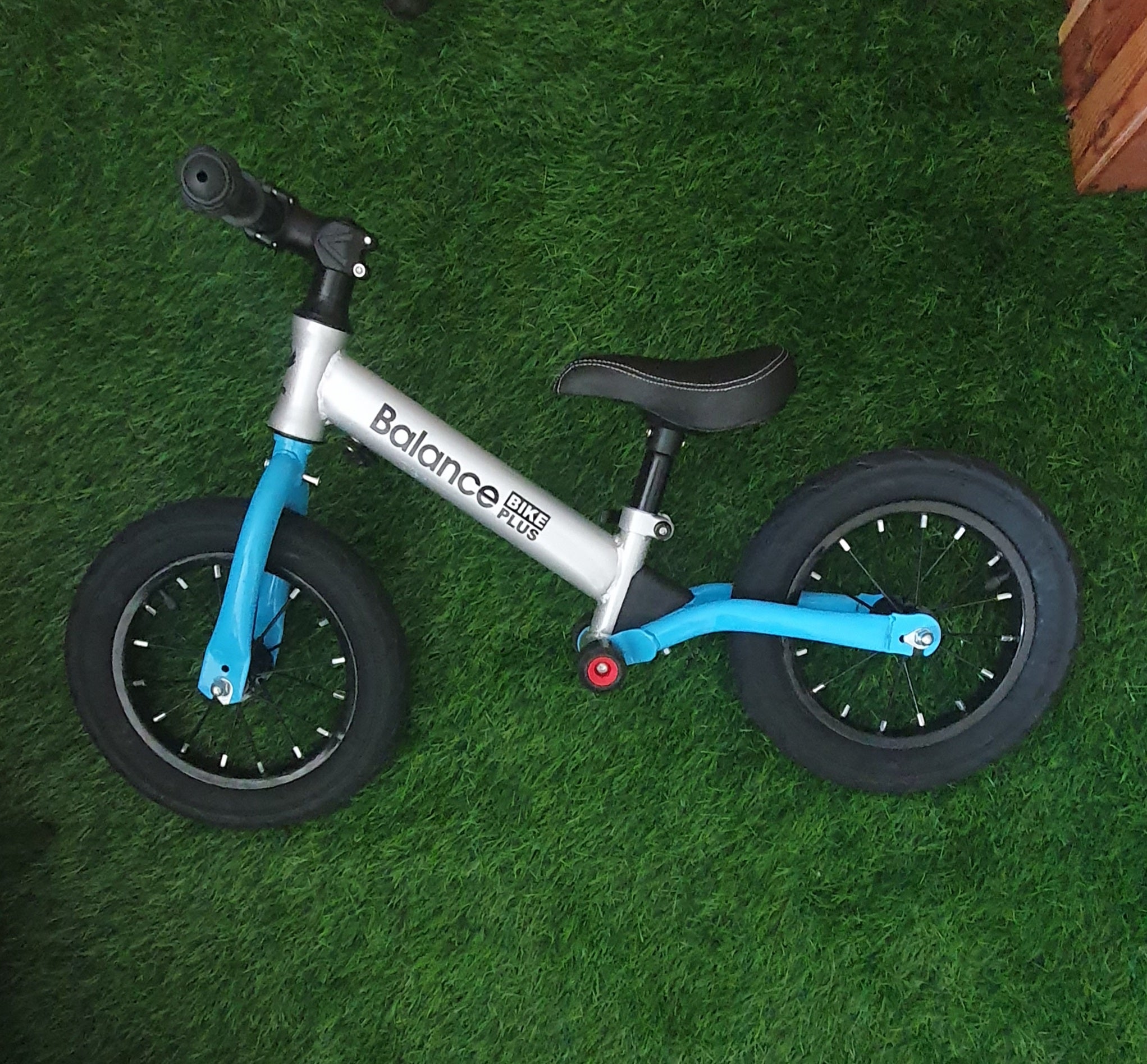 Balance Bike with Rear Rubber Suspension